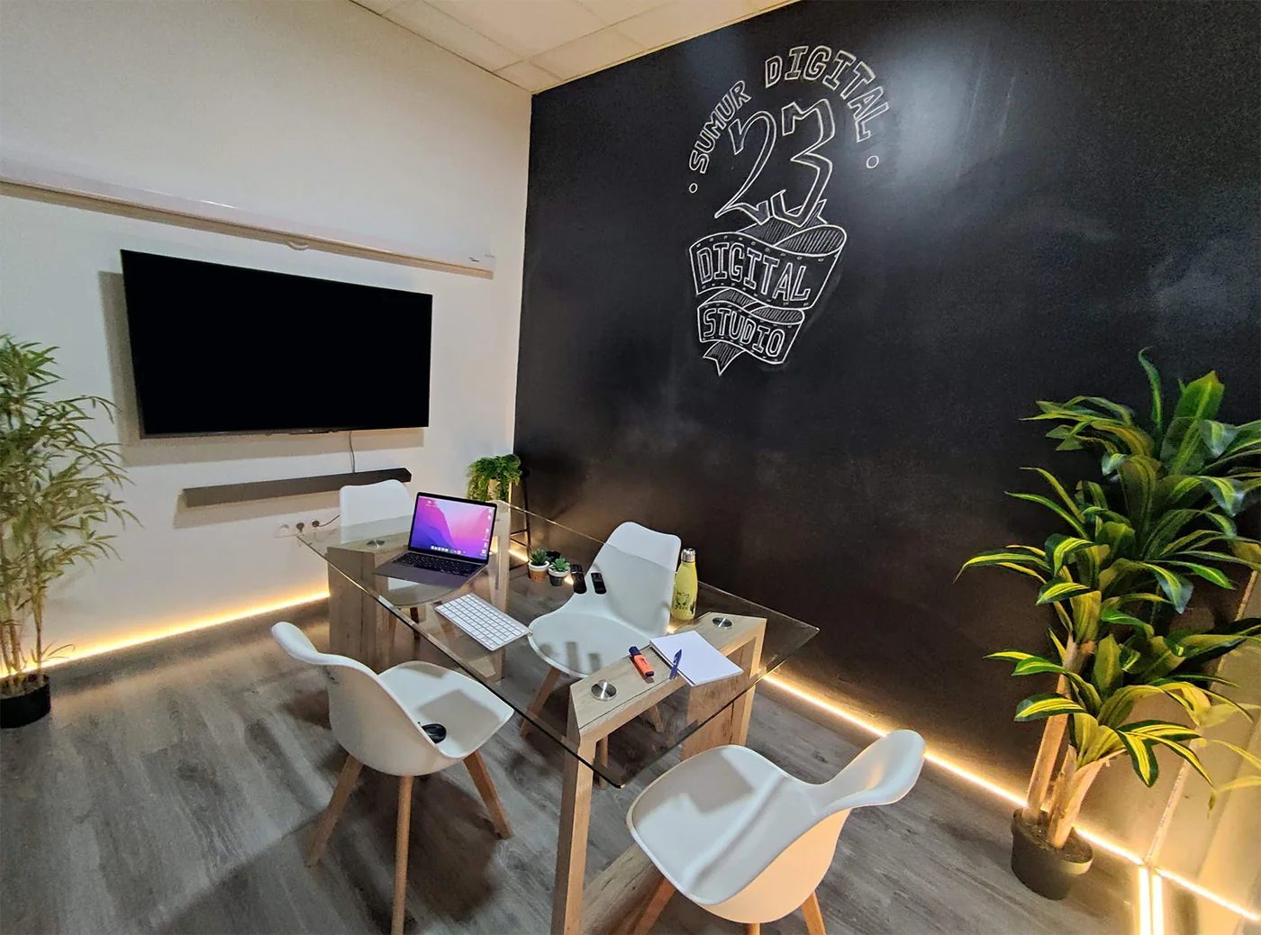 Espacio de reunión informal de Sumur Digital